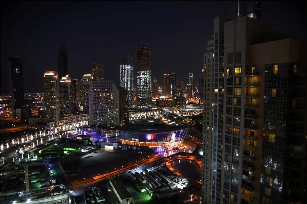 Downtown With Fountain And Burj Khalifa View Apartment Dubai