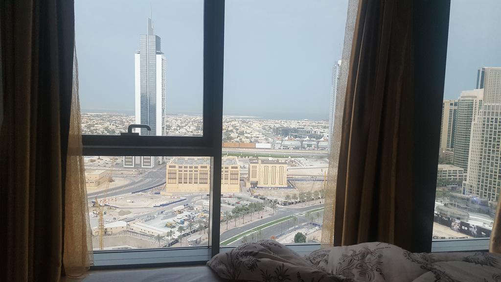 Downtown With Fountain And Burj Khalifa View Apartment