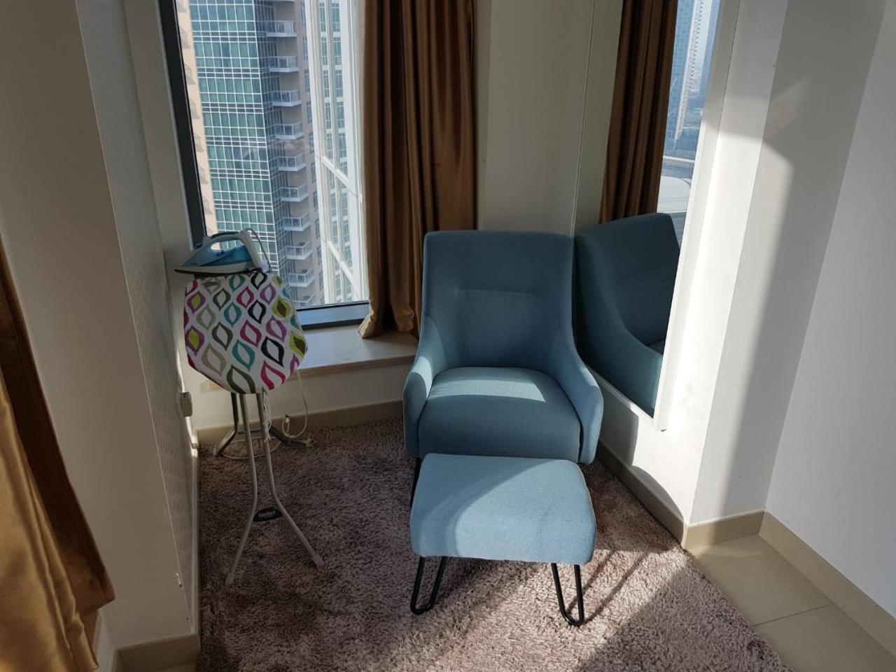 Downtown With Fountain And Burj Khalifa View Apartment Dubai